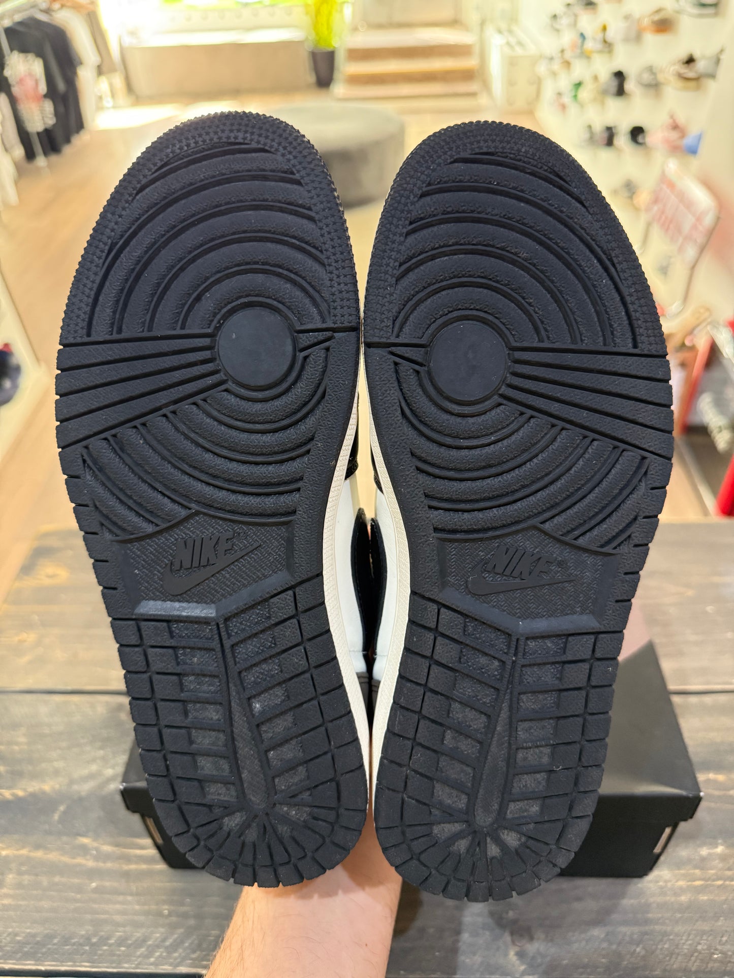 Jordan 1 Retro Low OG Mocha (Eu:41)
