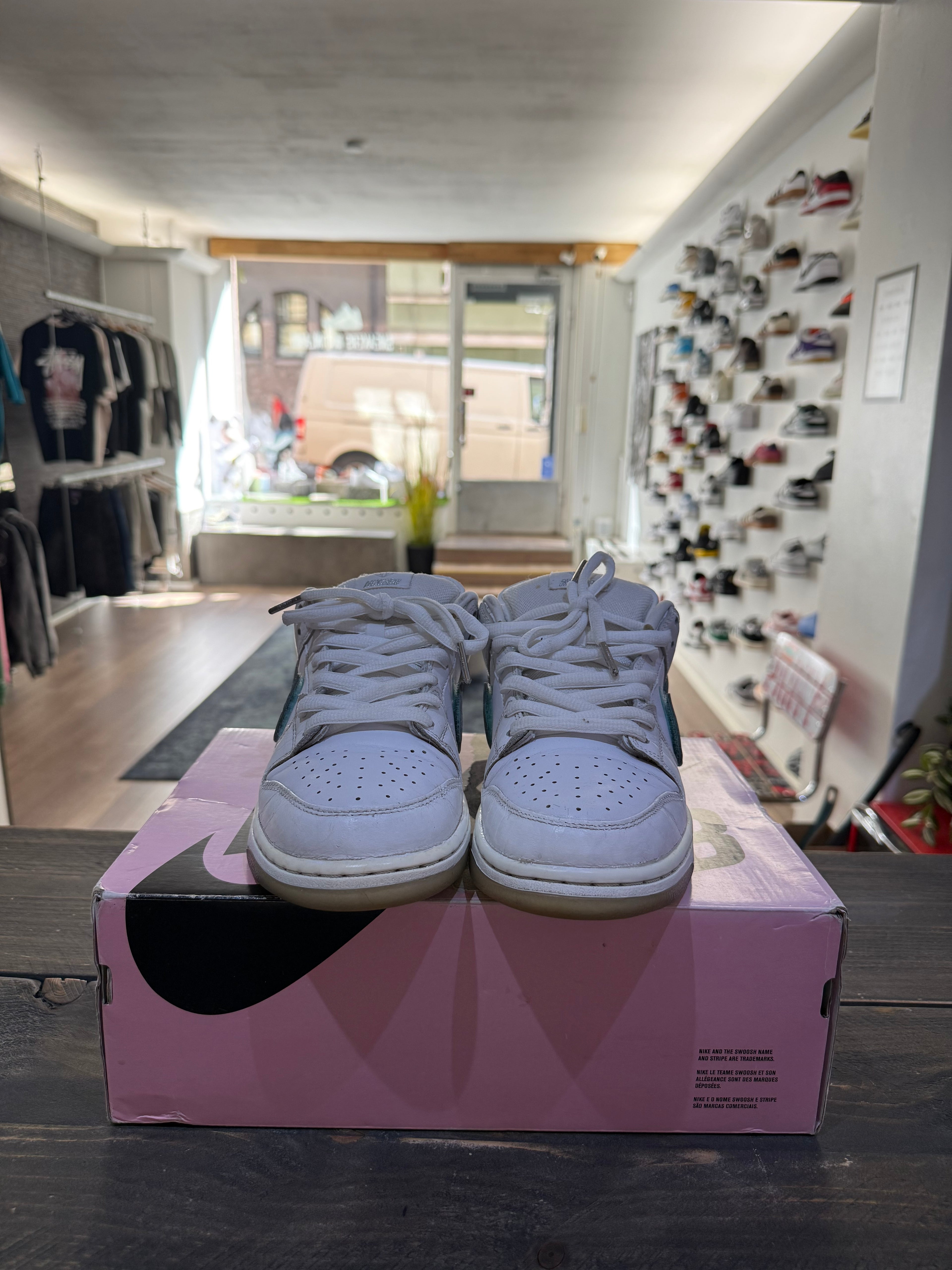 Nike SB Dunk Low Diamond Supply Co. White Diamond (Eu: 44)