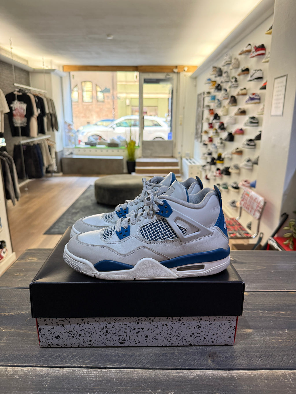 Jordan 4 Retro Military Blue (2024) (GS) (Eu:40)