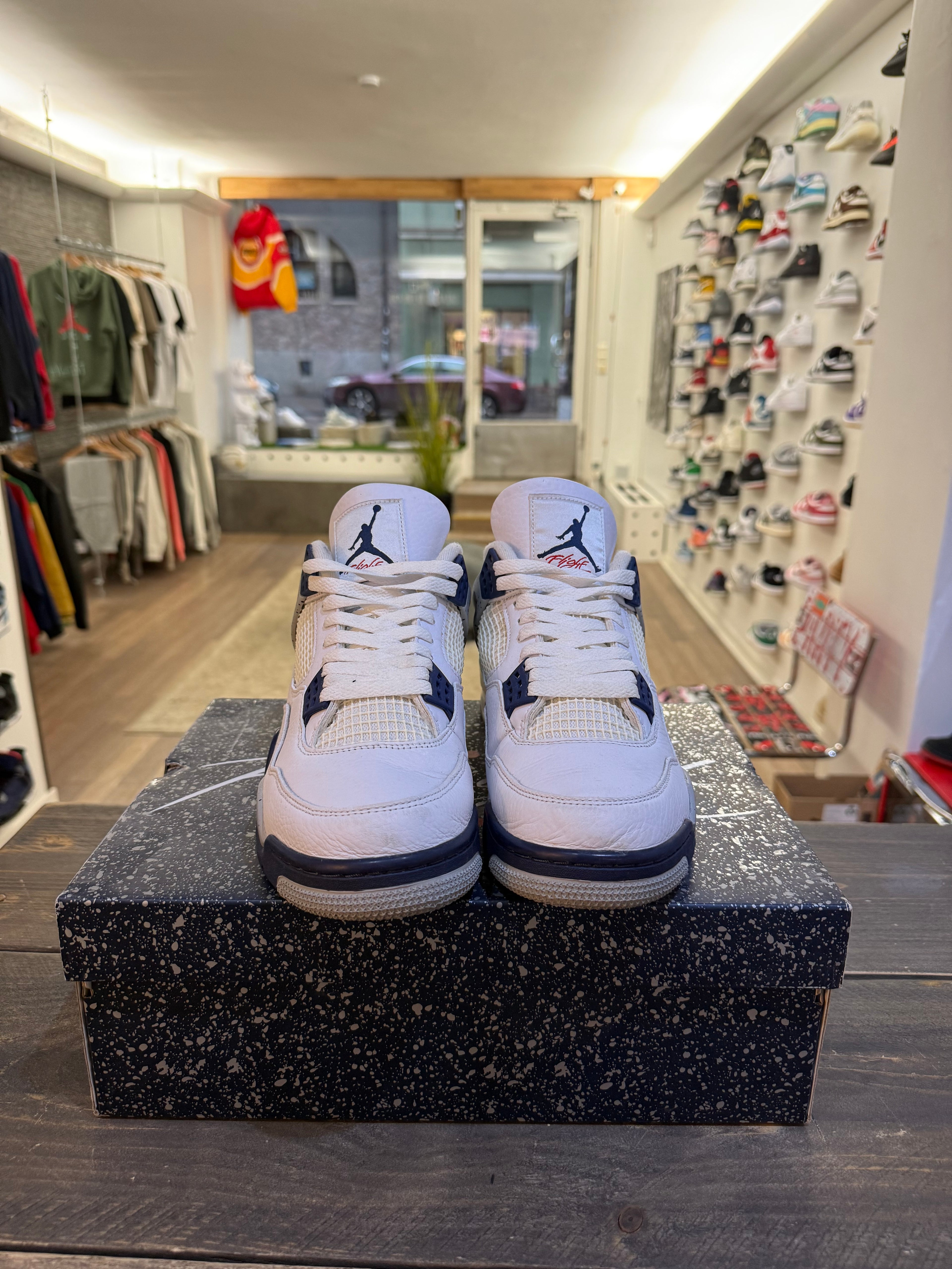 Jordan 4 Retro Midnight Navy (Eu:44)