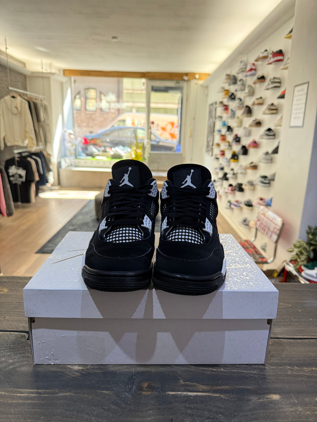 Jordan 4 Retro SB Navy (Eu: 44.5)