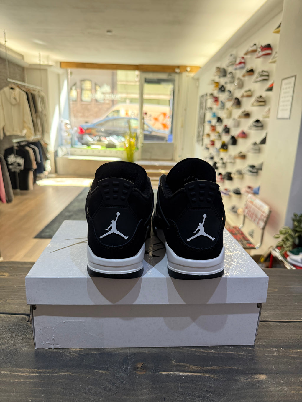 Jordan 4 Retro SB Navy (Eu: 44.5)