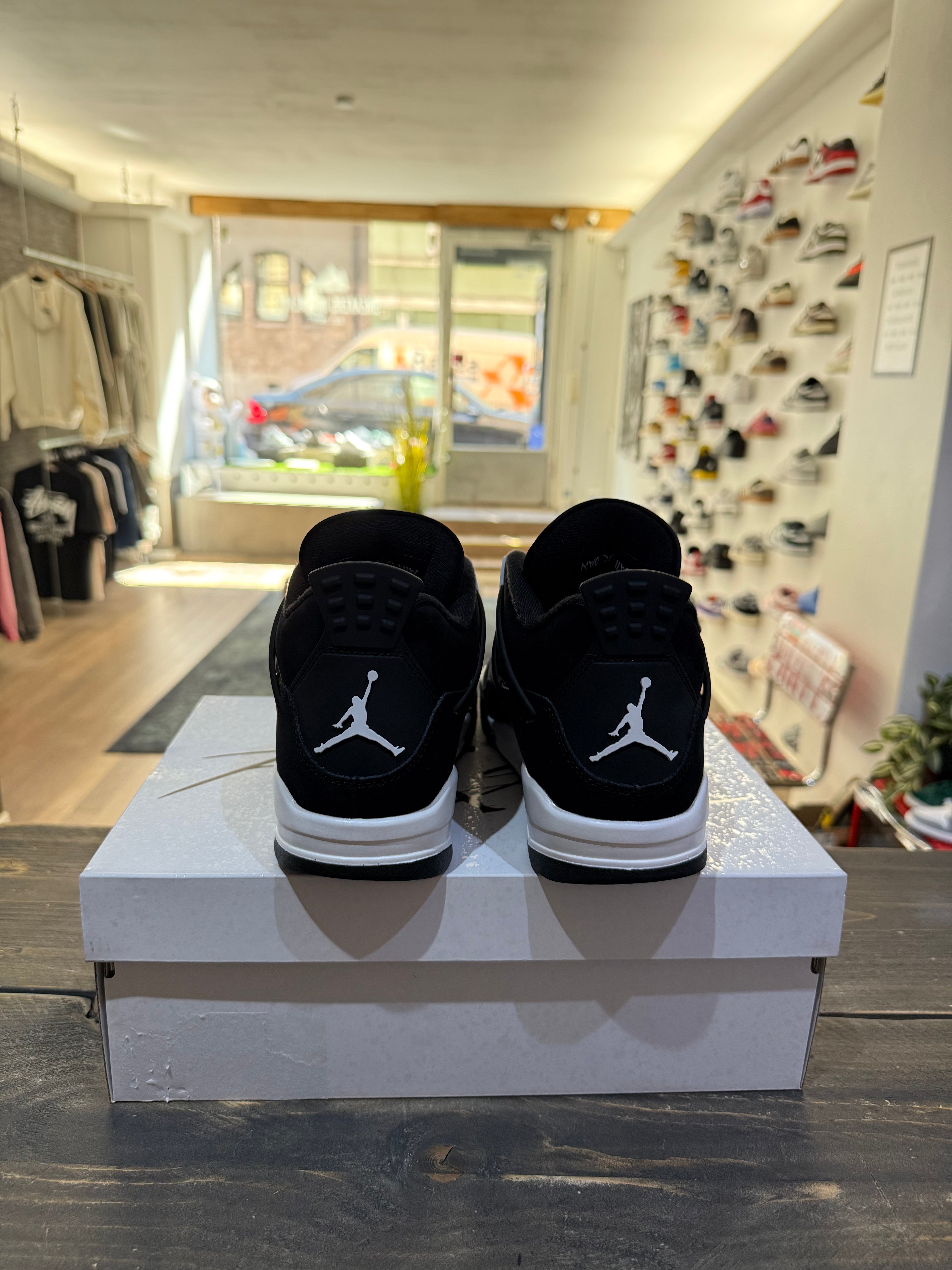 Jordan 4 Retro SB Navy (Eu: 44.5)